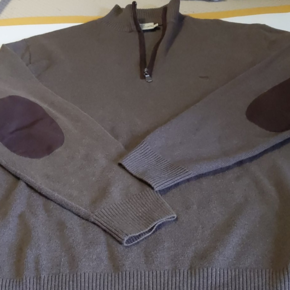 Rodd and Gun sweater
